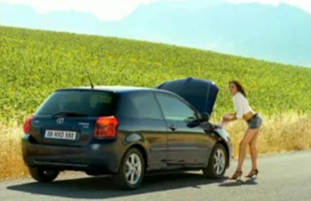 FILM TOYOTA COROLLA